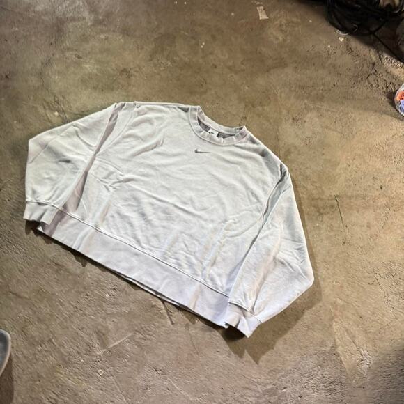 Nike Cropped Center Swoosh Sweatshirt - Picture 5 of 8